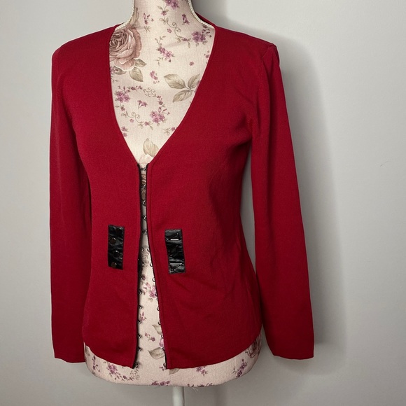 Red Cardigan Fitted Silhouette Metal Accents Multi Media Design - Picture 2 of 11
